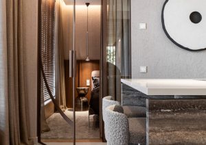 mikrocemento grindys, baltic deco, prabangus interjeras, virtuve