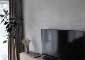 monolito imitacija, dekoratyvine apdaila, betono diena, interjeras, jaukus namai